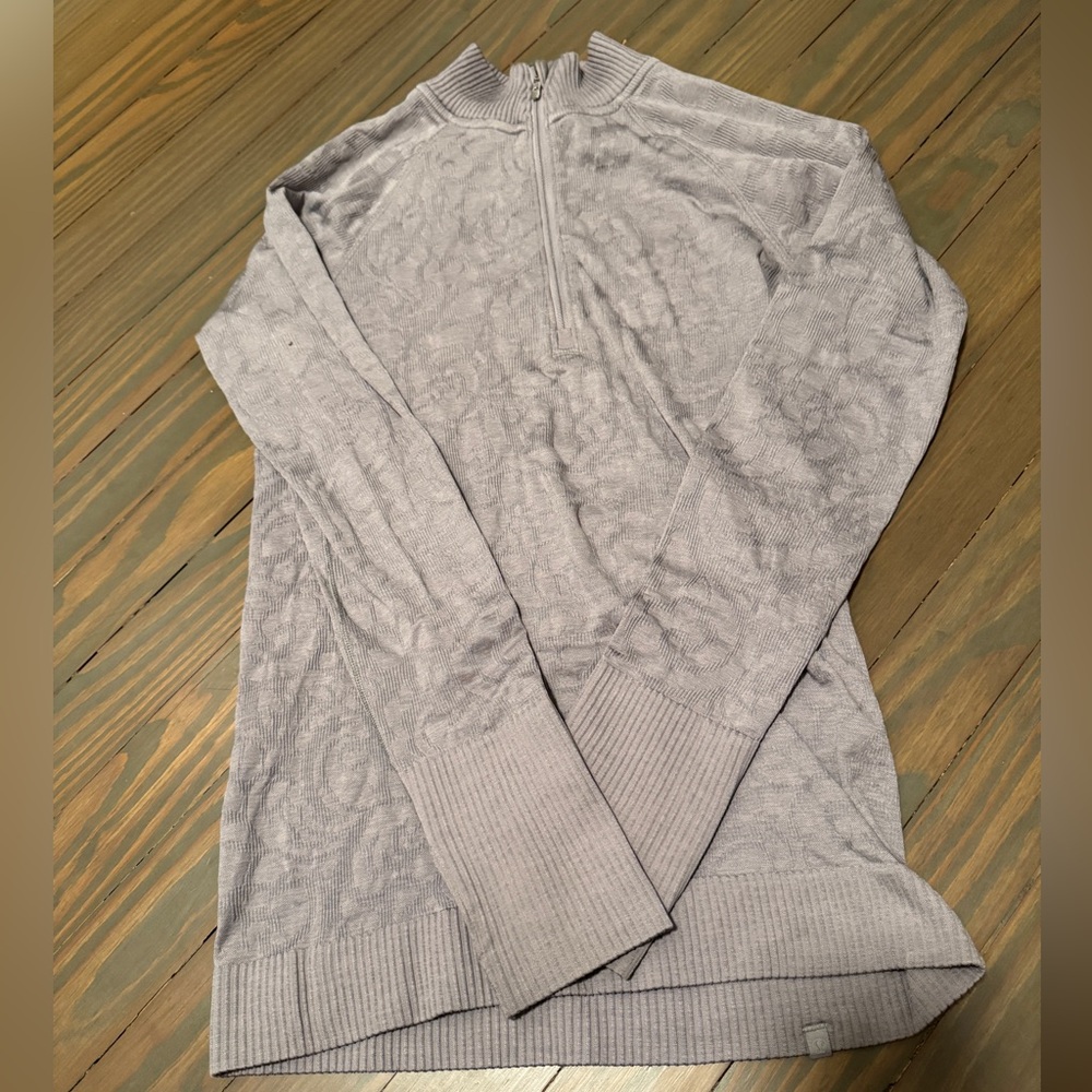 Lululemon Athletica Lavender Textured Patterned Pullover